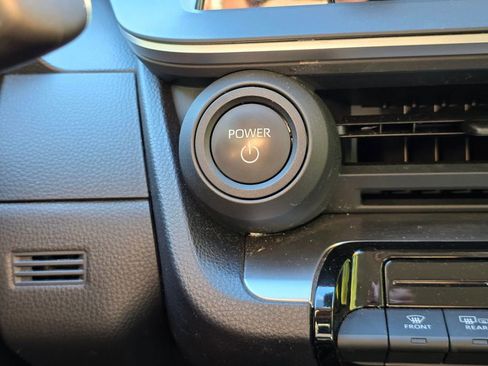 Used 2024 Toyota Prius LE image 21