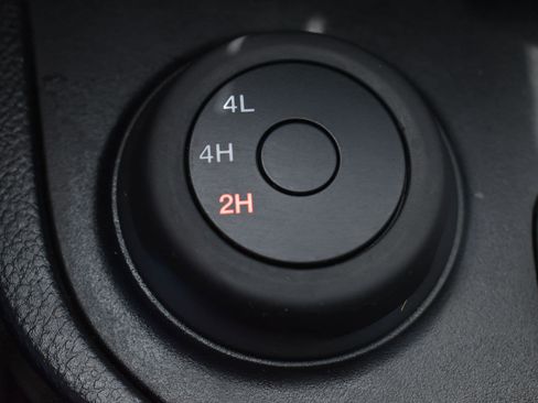 Used 2023 Ford Ranger XLT w/ Equipment Group 302A High AWD/4WD image 32