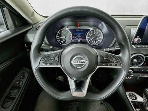 Used 2023 Nissan Sentra SV FWD image 11