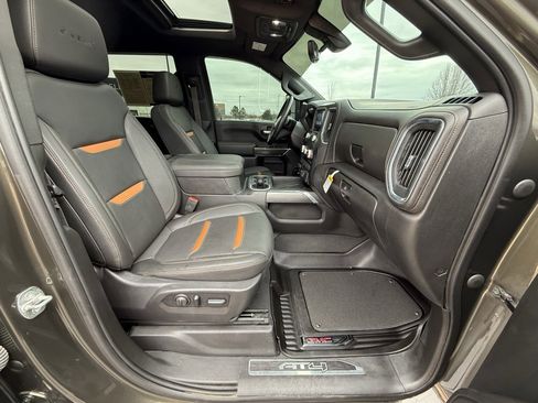 Used 2023 GMC Sierra 2500 AT4 w/ AT4 Premium Plus Package image 32