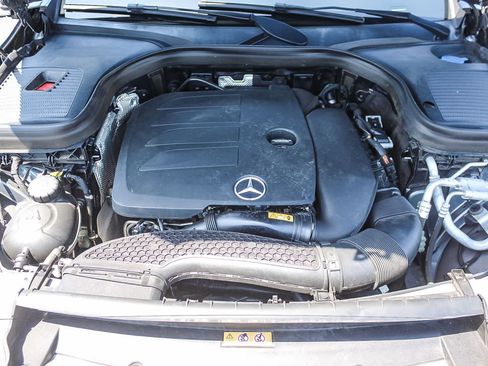 Used 2022 Mercedes-Benz GLC 300 image 35