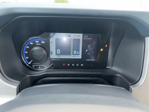 Used 2024 Ford Bronco Outer Banks w/ Sasquatch Package AWD/4WD image 7