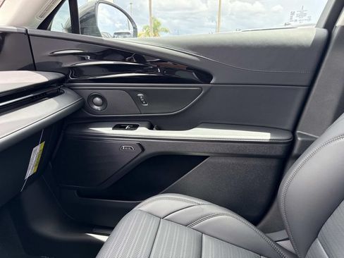 New 2026 Lincoln Nautilus Reserve AWD/4WD image 22