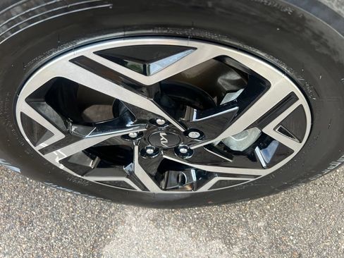 Certified 2023 Kia Sportage LX FWD image 35