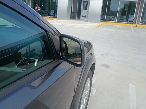 Used 2020 Dodge Journey SE w/ SE Popular Equipment Group FWD image 17
