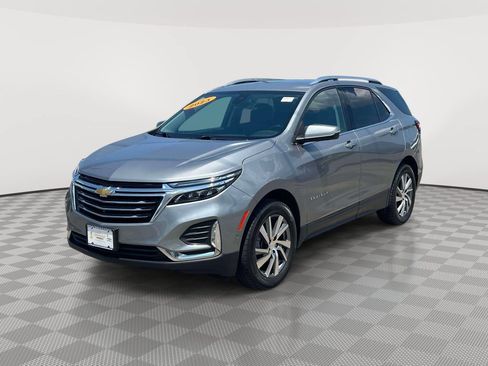 Used 2023 Chevrolet Equinox Premier AWD/4WD image 3