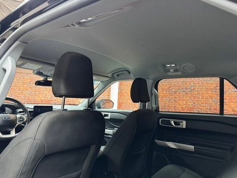 Certified 2023 Ford Explorer XLT image 25