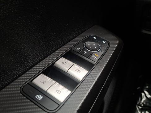 Used 2024 Mitsubishi Outlander SE image 28