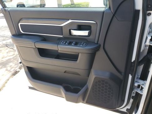 Used 2025 RAM 2500 Lone Star AWD/4WD image 30