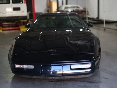 Used 1995 Chevrolet Corvette Coupe image 10