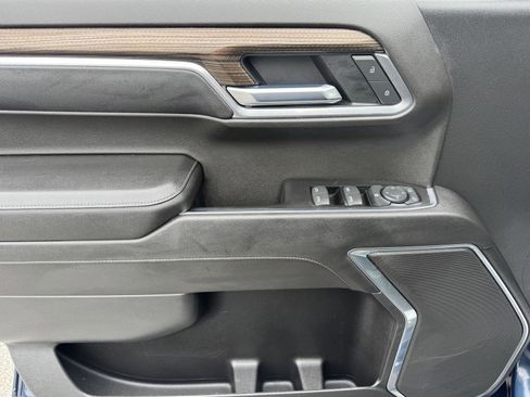 Used 2022 Chevrolet Silverado 1500 LT image 17