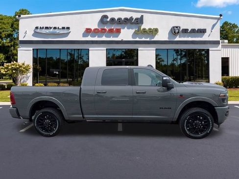New 2026 RAM 2500 Limited AWD/4WD image 3