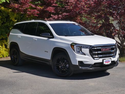 Used 2024 GMC Terrain AT4 w/ Infotainment Package II AWD/4WD image 21