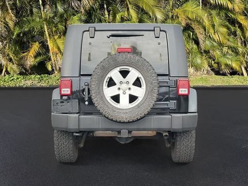 Used 2012 Jeep Wrangler Unlimited Sport AWD/4WD image 6
