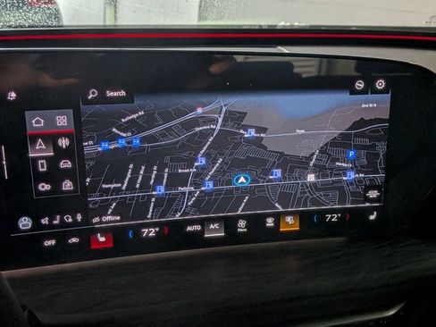 Used 2025 Audi Q5 Premium w/ Convenience Package image 4