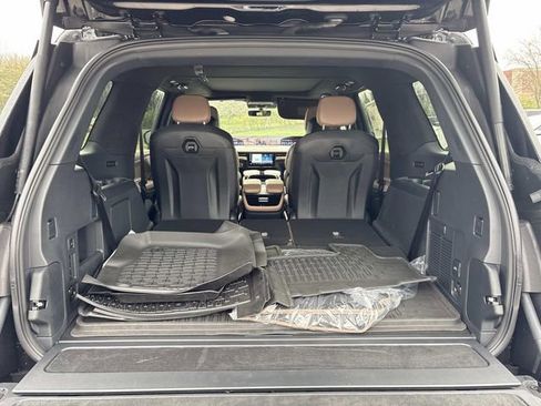 New 2026 Lincoln Navigator Black Label AWD/4WD image 12