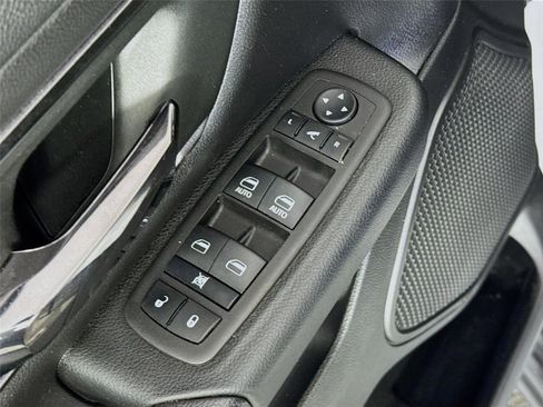 Used 2023 RAM 1500 Big Horn AWD/4WD image 18