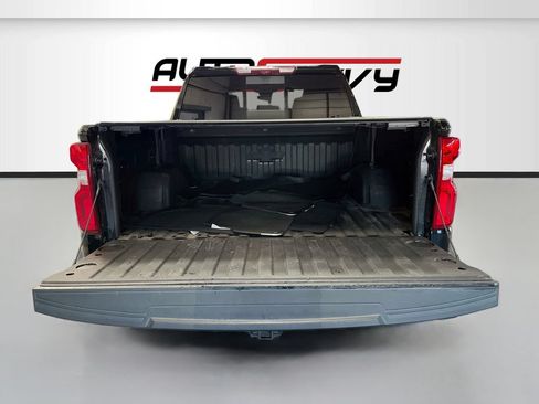 Used 2025 Chevrolet Silverado 1500 High Country w/ Midnight Edition AWD/4WD image 27