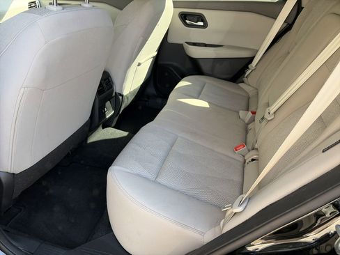 Used 2025 Nissan Rogue SV AWD/4WD image 29
