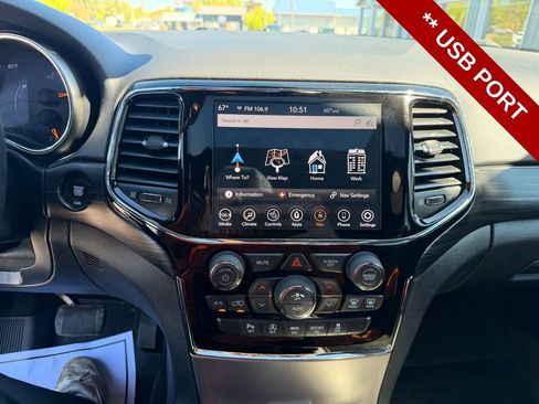 Used 2020 Jeep Grand Cherokee Altitude AWD/4WD image 22