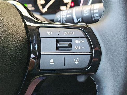 Used 2025 Honda Pilot EX-L image 12