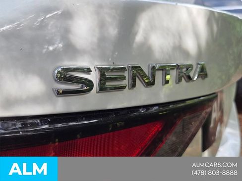 Used 2024 Nissan Sentra SV FWD image 8