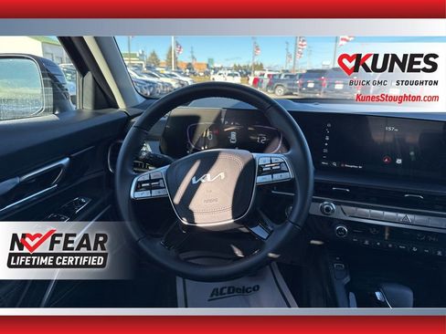 Used 2025 Kia Telluride S image 37