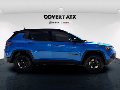 Used 2023 Jeep Compass Trailhawk w/ Trailhawk Convenience Group AWD/4WD image 8