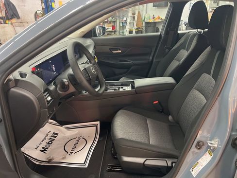 New 2026 Nissan Sentra SV w/ SV Convenience Package FWD image 26