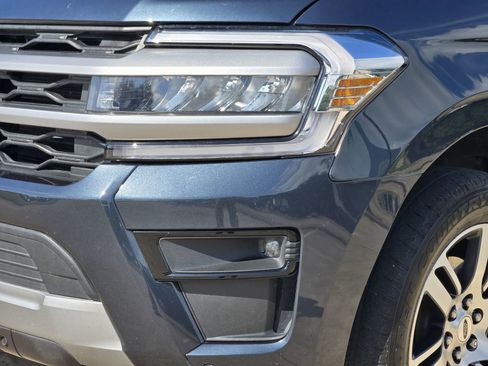 Used 2023 Ford Expedition XLT RWD image 10