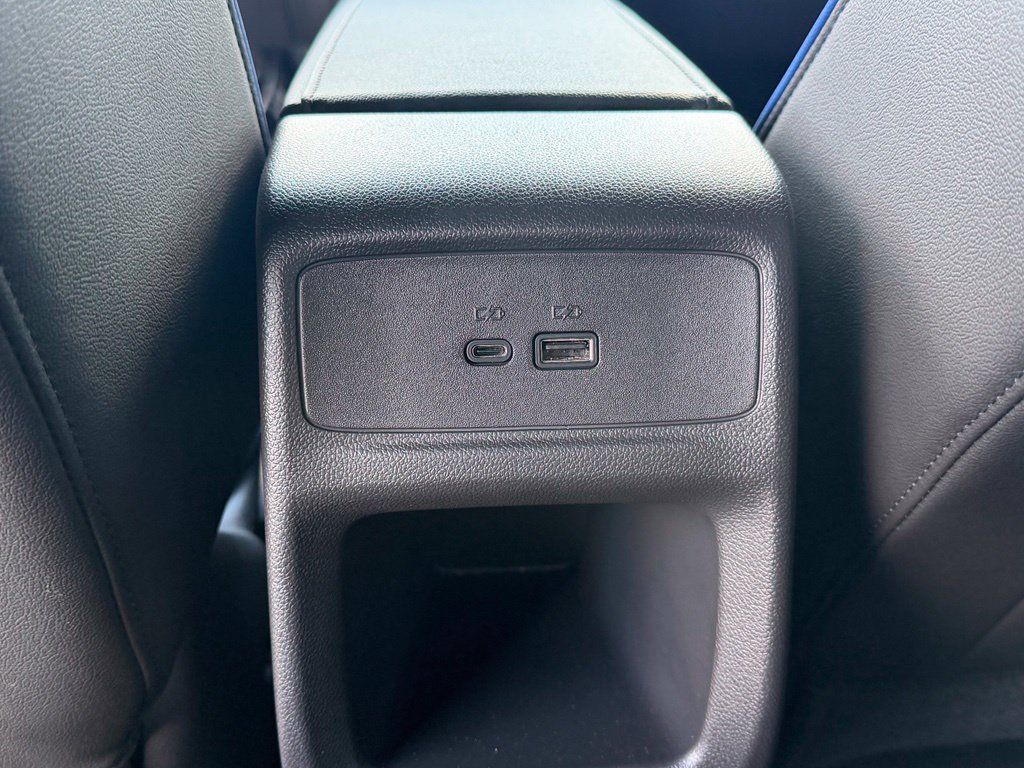 Used 2025 Buick Envista Sport Touring w/ Convenience I Package FWD image 25