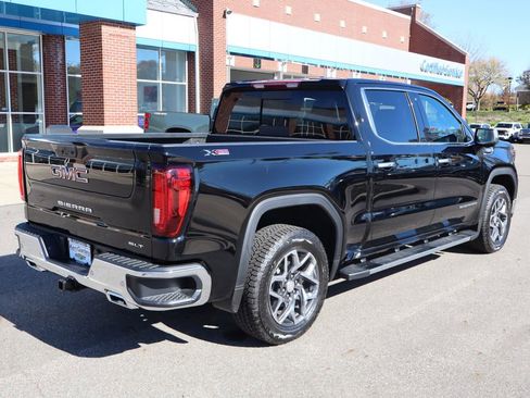 Used 2025 GMC Sierra 1500 SLT w/ SLT Premium Plus Package image 39