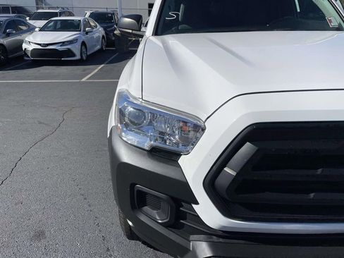 Used 2022 Toyota Tacoma SR image 17