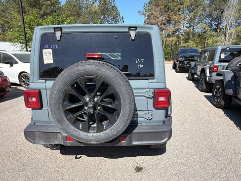 Used 2025 Jeep Wrangler Sahara w/ Safety Group image 9