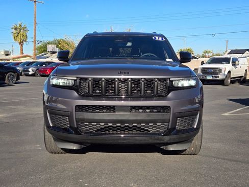 Used 2023 Jeep Grand Cherokee L Laredo image 7
