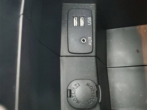 Used 2018 Subaru Forester 2.5i Premium w/ Popular Package #2 image 21