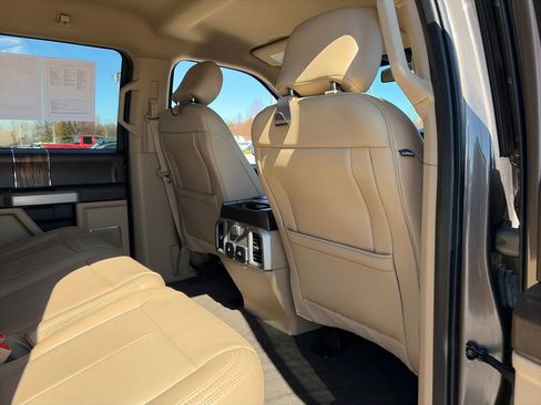 Used 2020 Ford F150 Lariat image 36