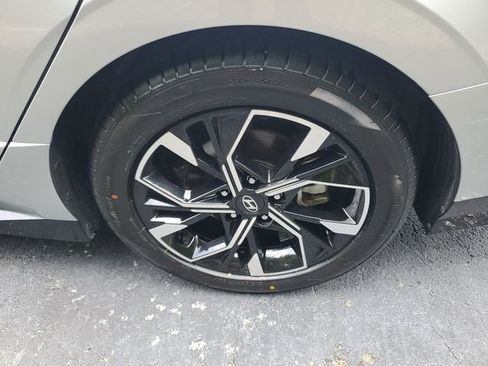 Certified 2025 Hyundai Sonata SEL FWD image 28