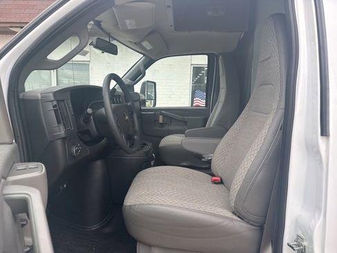 New 2025 Chevrolet Express 3500 w/ Power Convenience Package image 20