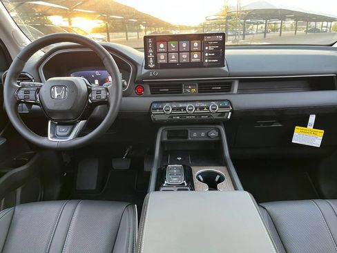 Used 2026 Honda Pilot Elite image 17