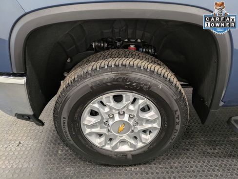 Used 2026 Chevrolet Silverado 3500 LT w/ Convenience Package AWD/4WD image 7