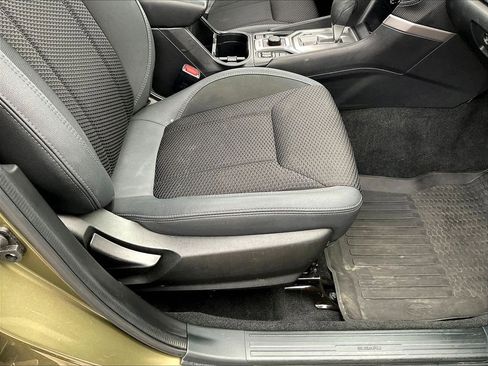 Used 2023 Subaru Forester Premium image 37