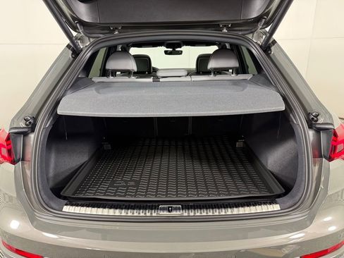 New 2025 Audi Q3 2.0T Premium image 30