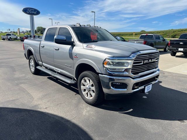 Used 2022 RAM 2500 Laramie AWD/4WD image 3