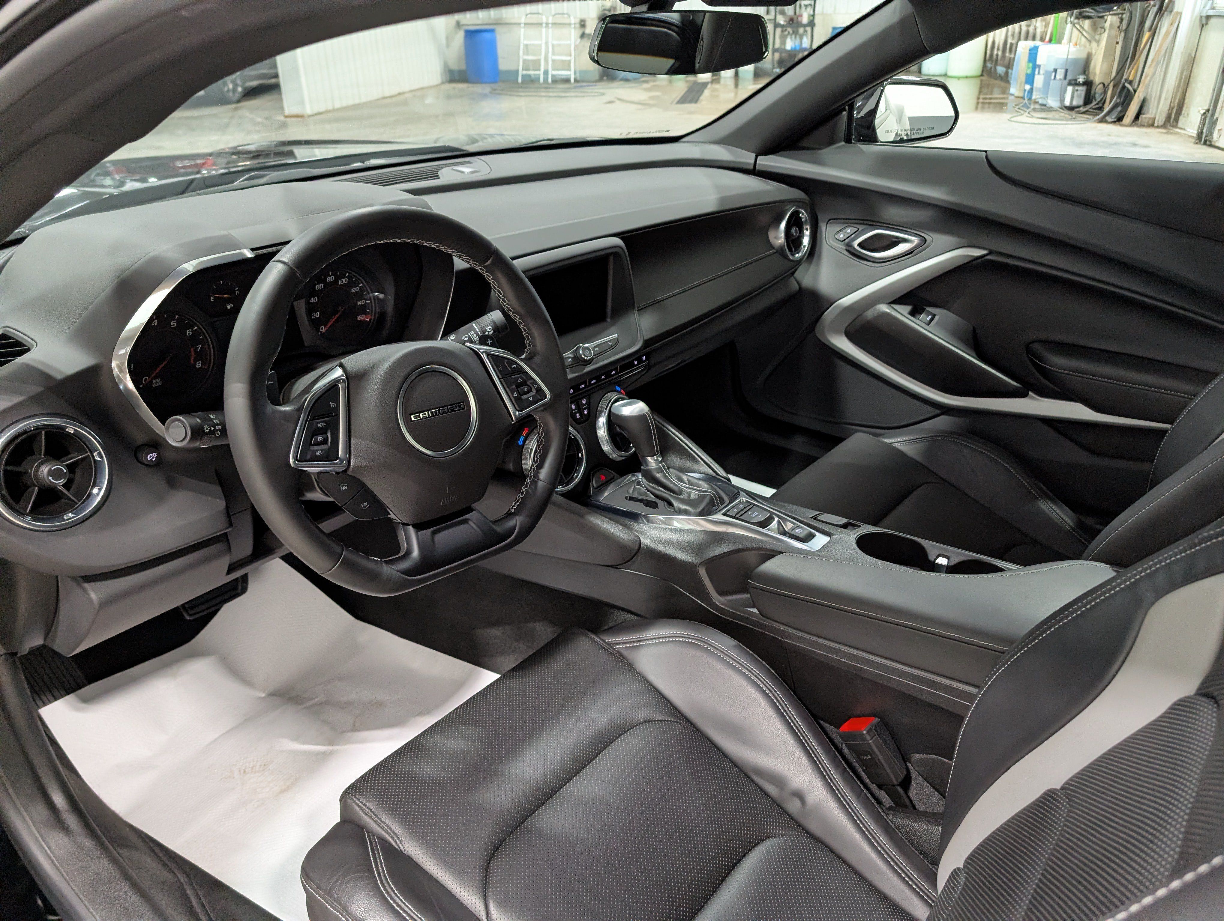 Used 2024 Chevrolet Camaro LT RWD image 13