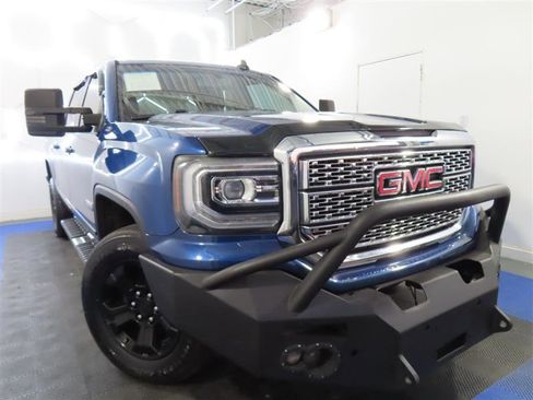 Used 2017 GMC Sierra 1500 SLT w/ All Terrain X Package AWD/4WD image 3