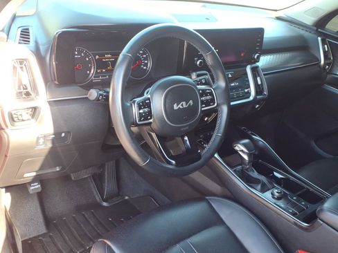 Used 2023 Kia Sorento S w/ Panoramic Sunroof Package FWD image 22