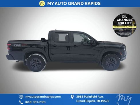 Used 2025 Nissan Frontier PRO-4X w/ Pro Premium Package AWD/4WD image 8