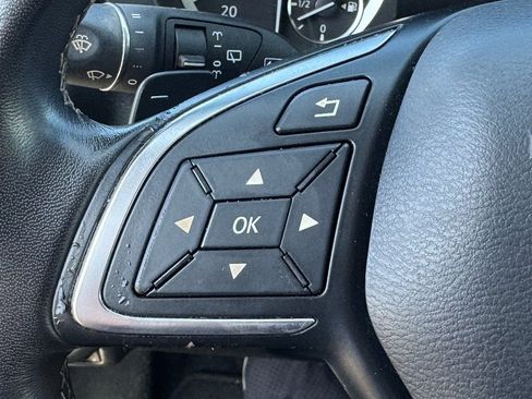 Used 2019 INFINITI QX30 w/ Cargo Package FWD image 29