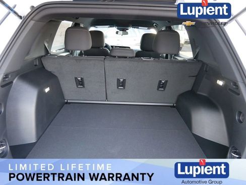 New 2026 Chevrolet Equinox LT image 7